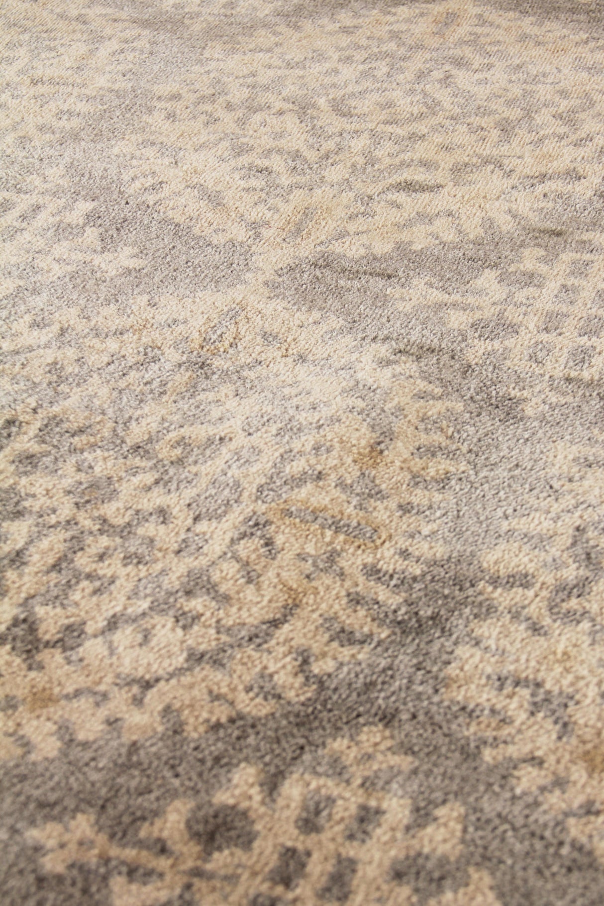 Exquisite Rugs Fine Wool hand-knotted New Zealand Wool 9495 Silver/Gray 18' x 14' Area Rug