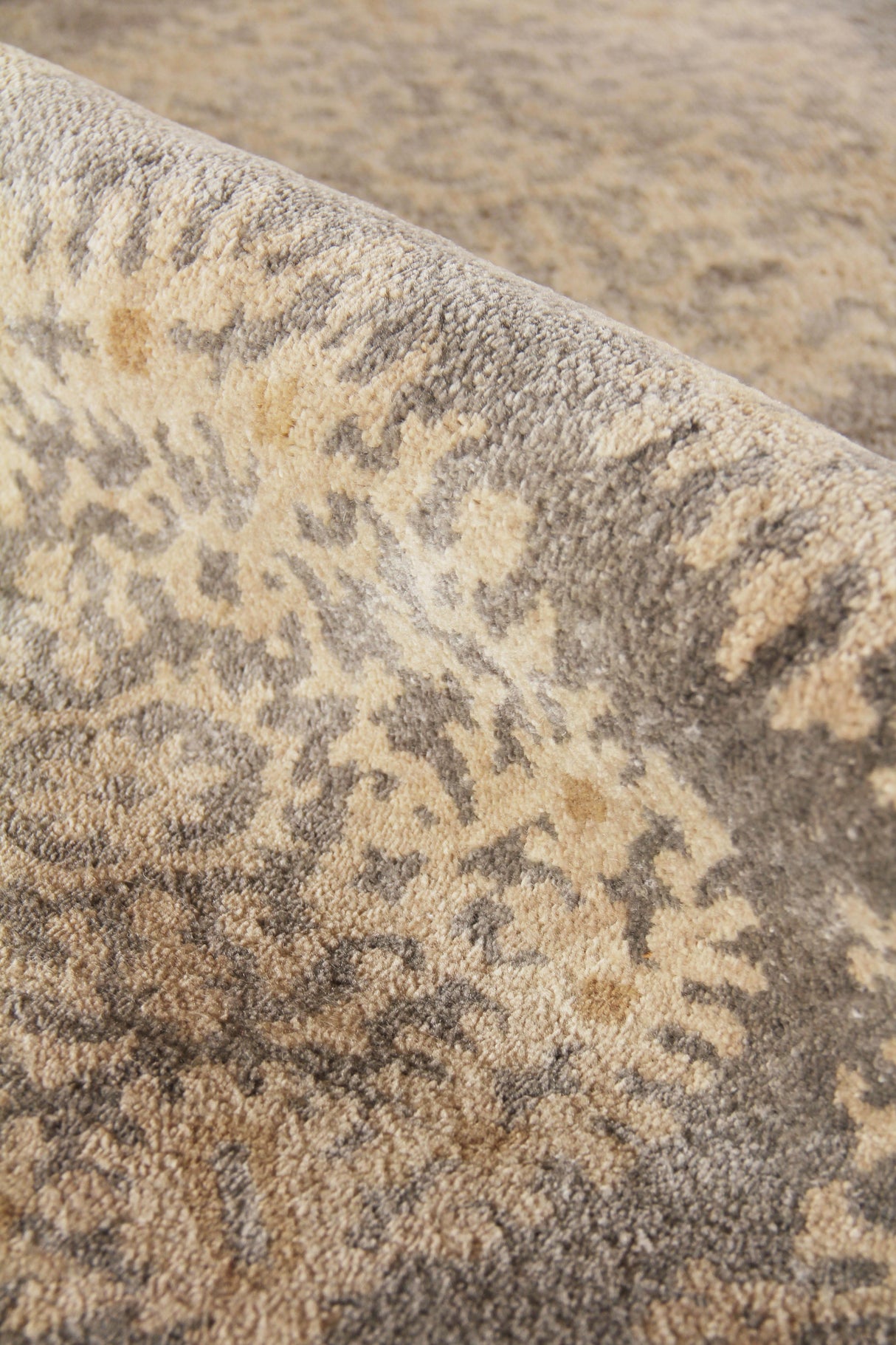 Exquisite Rugs Fine Wool hand-knotted New Zealand Wool 9495 Silver/Gray 18' x 14' Area Rug