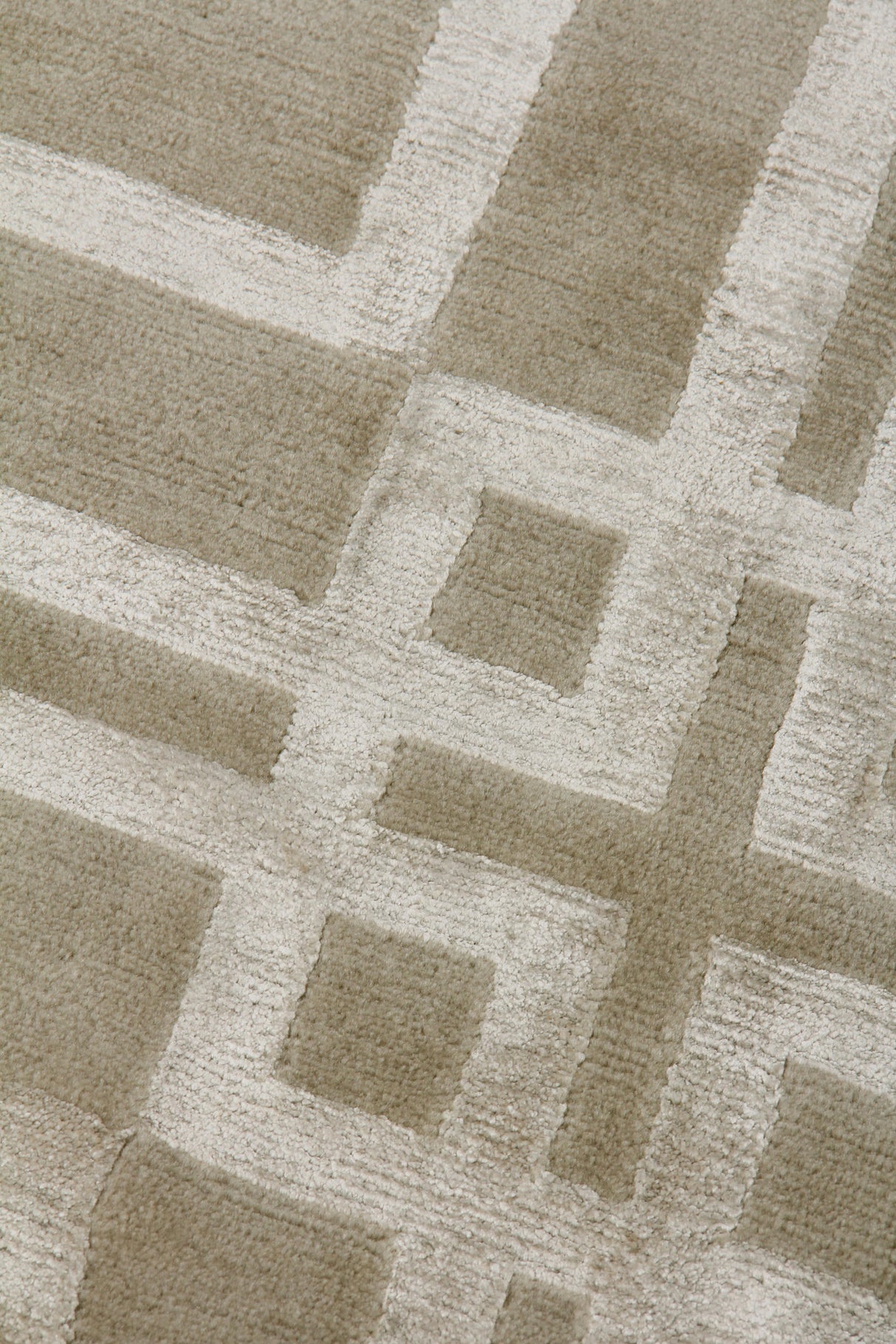 Exquisite Rugs Super Tibetan hand-knotted Wool/Bamboo Silk 9556 Taupe 12' x 9' Area Rug