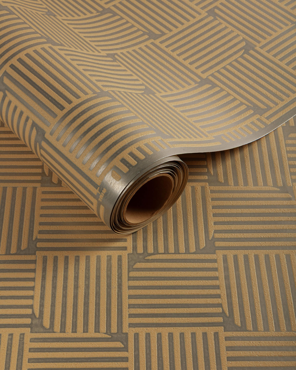 Lee Jofa TETRA WC CHAMPAGNE Wallpaper