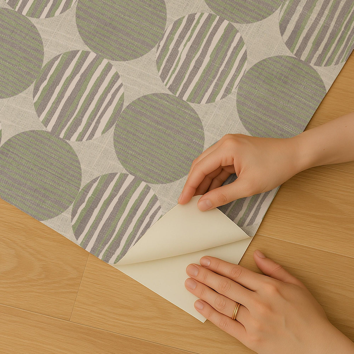 Veer Decor Horizon Circles Green Peel and Stick Wallpaper