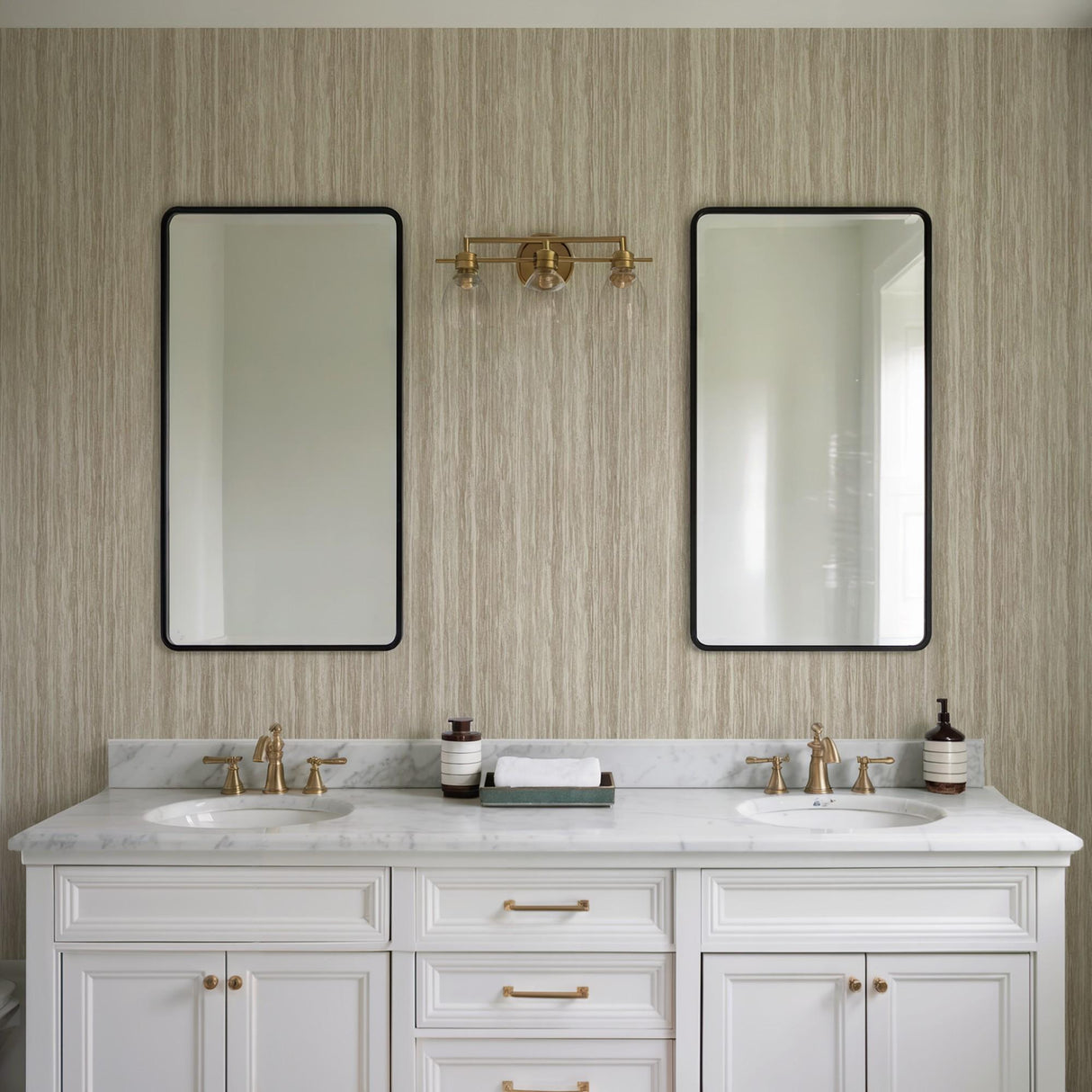 Veer Decor Glimmer Wood Gold Wallpaper