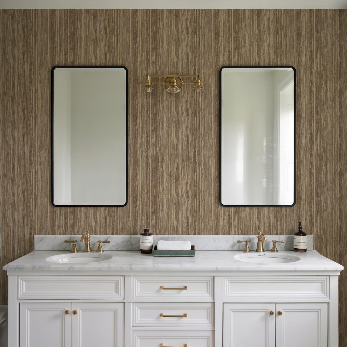 Veer Decor Glimmer Wood Brown Wallpaper