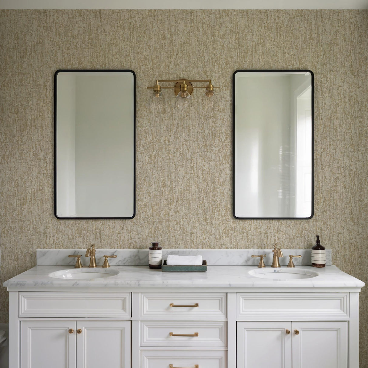 Veer Decor Santa Fe Concrete Lux Gold Wallpaper