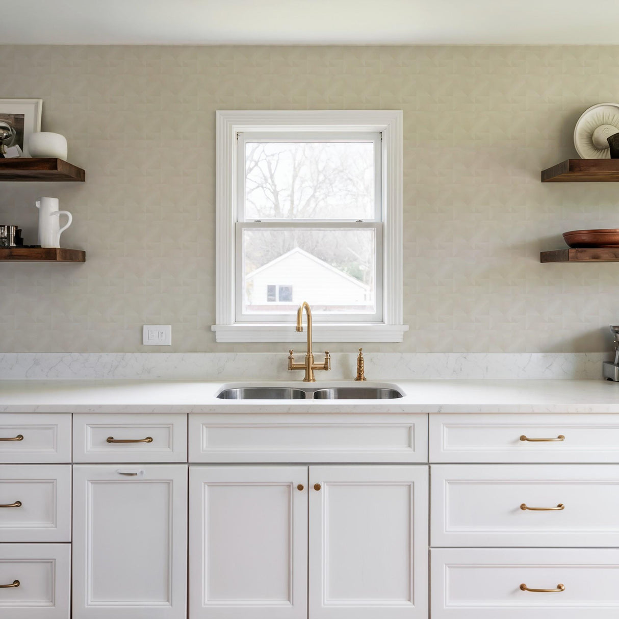 Veer Decor Prism Threads White Wallpaper