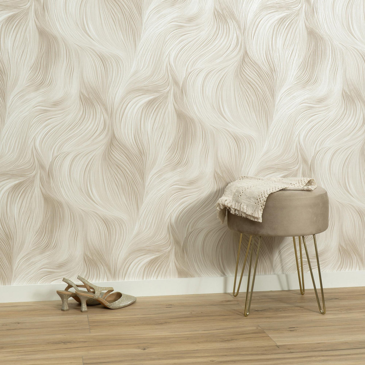 Veer Decor Waves of Light Beige Wallpaper