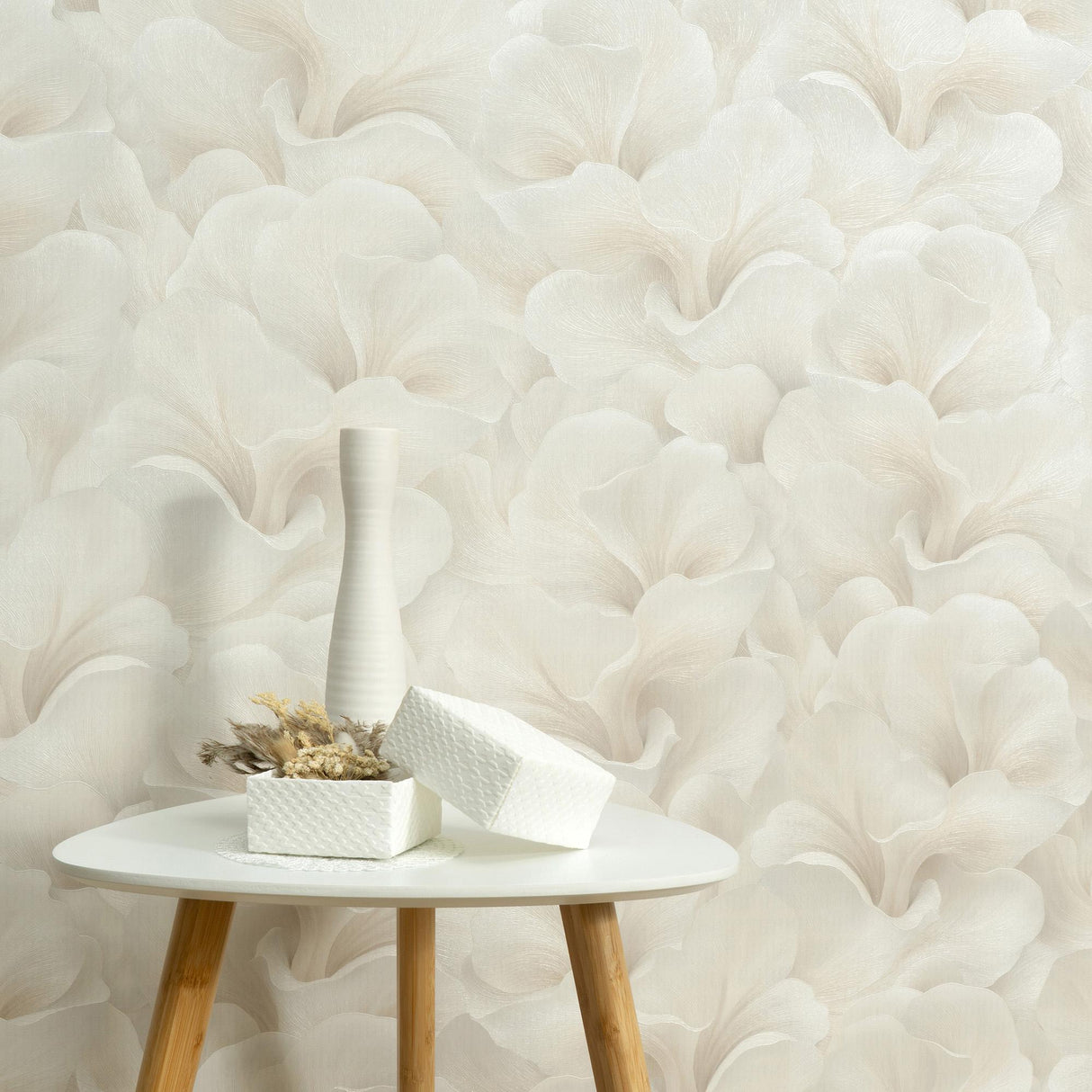 Veer Decor Floral Glow Beige Wallpaper