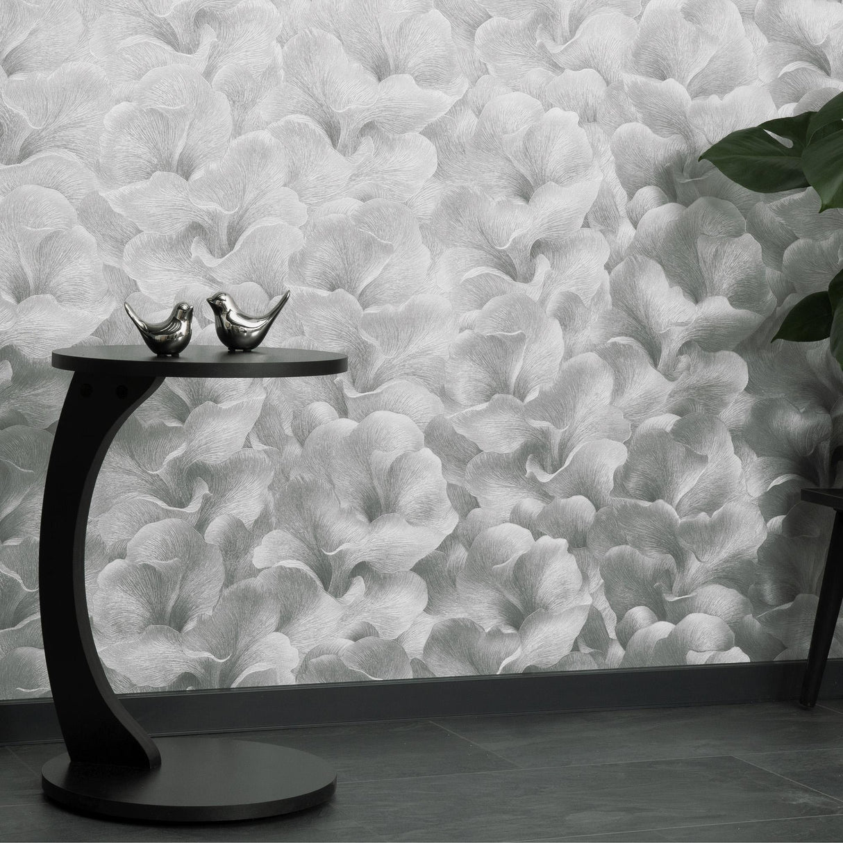 Veer Decor Floral Glow Silver Wallpaper