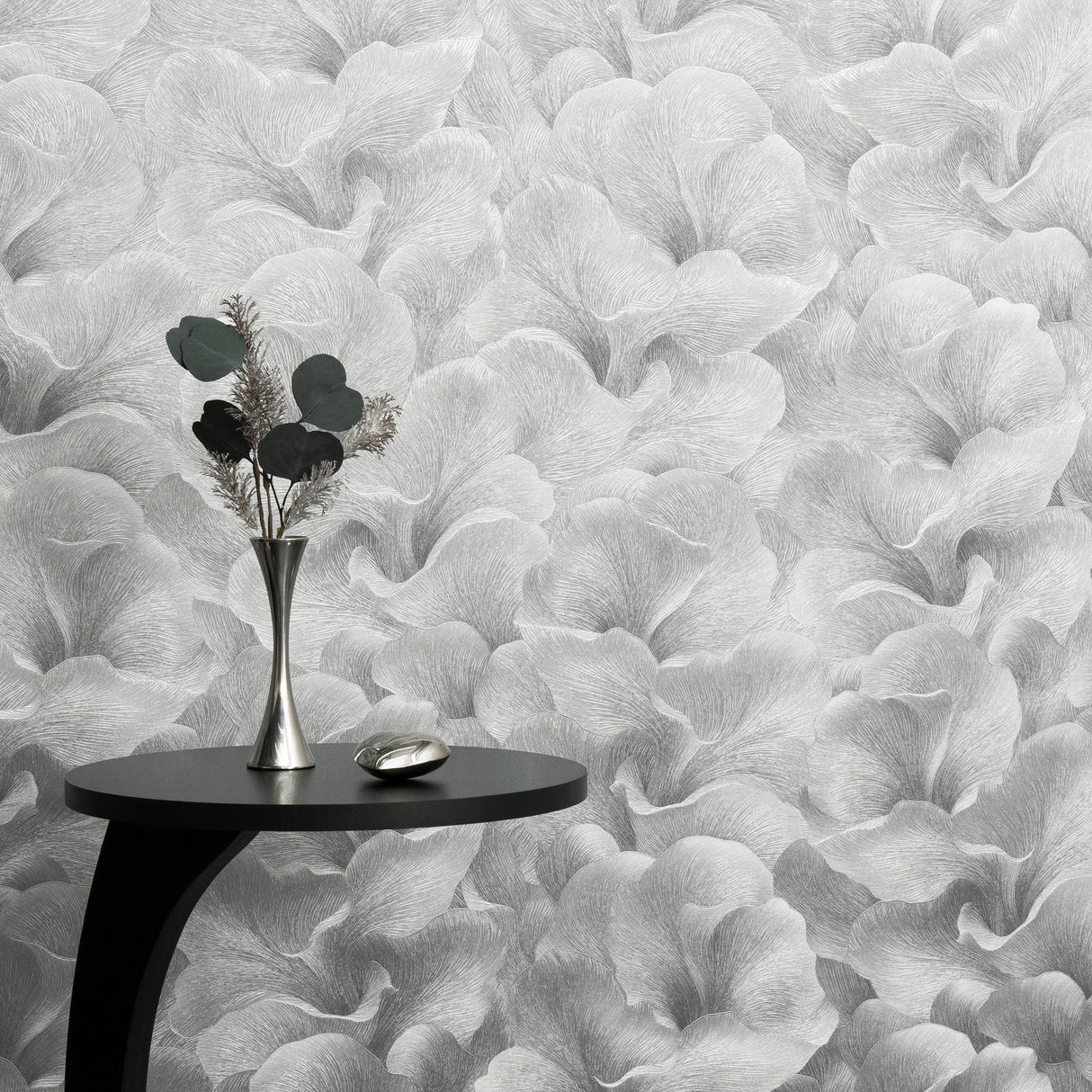 Veer Decor Floral Glow Silver Wallpaper