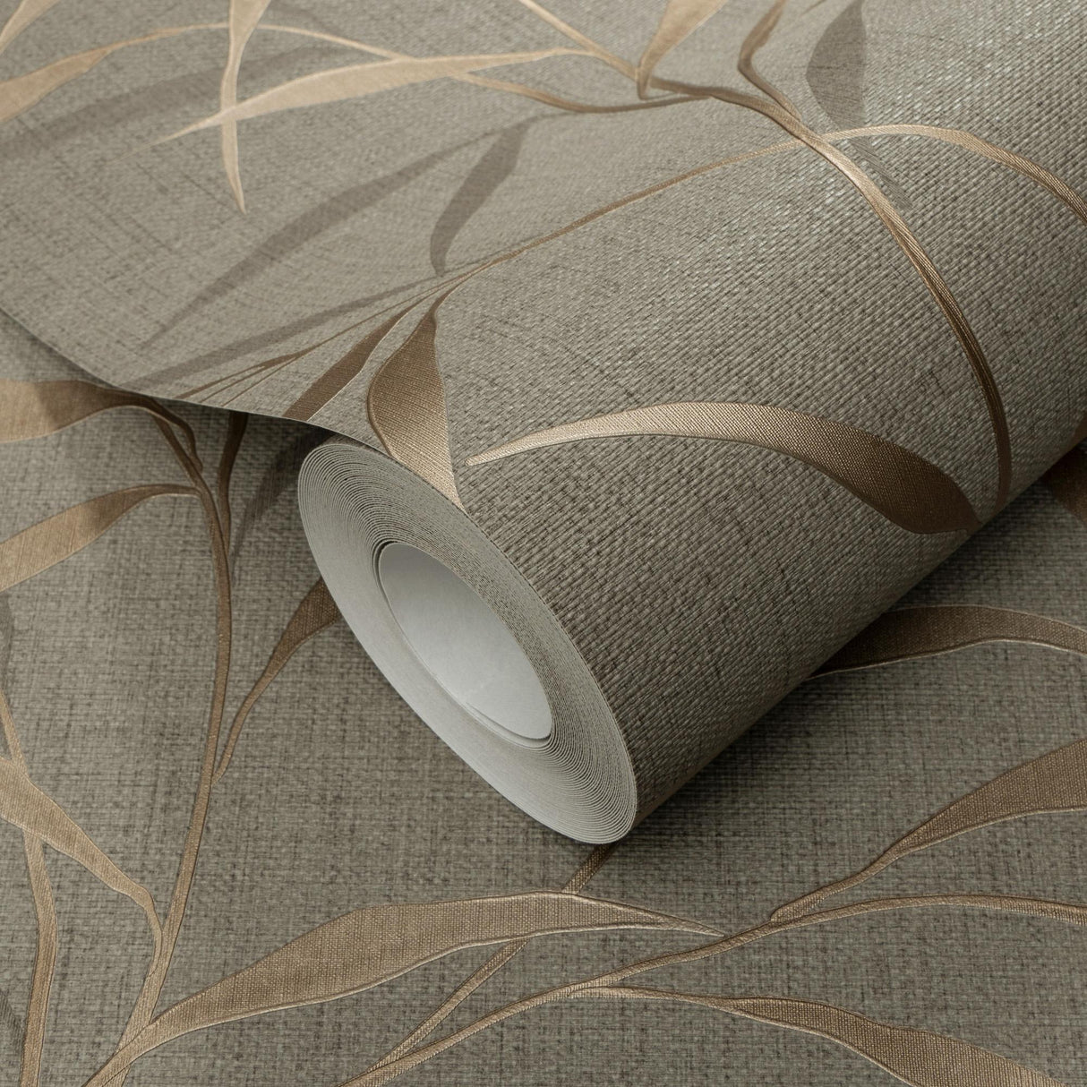 Veer Decor Yamato Leaves Brown Wallpaper