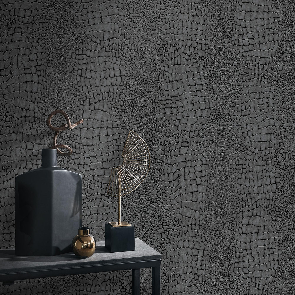 Veer Decor Scala Crocodile Skin Black Wallpaper