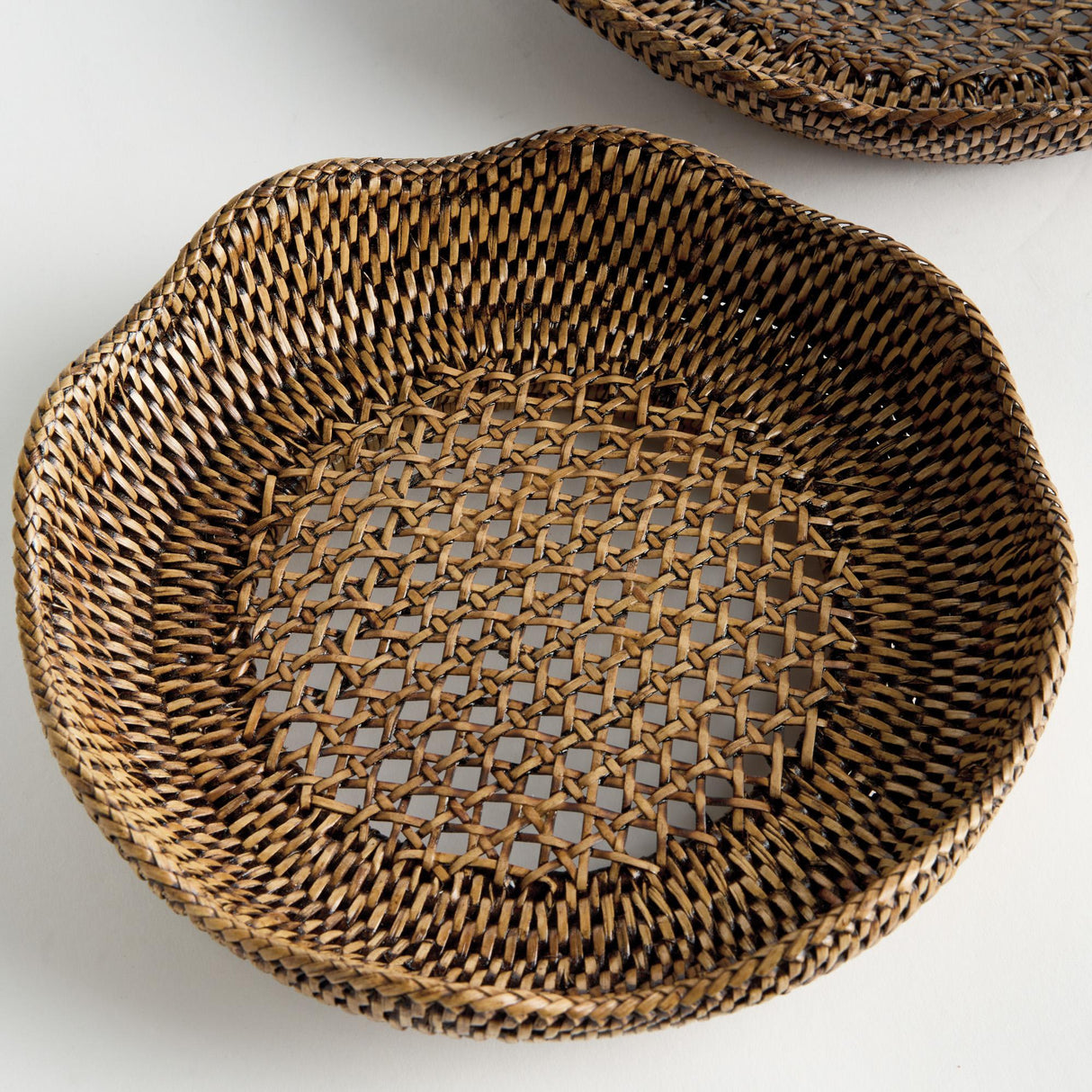 Napa  BURMA RATTAN SCALLOPED TRAYS ST/2