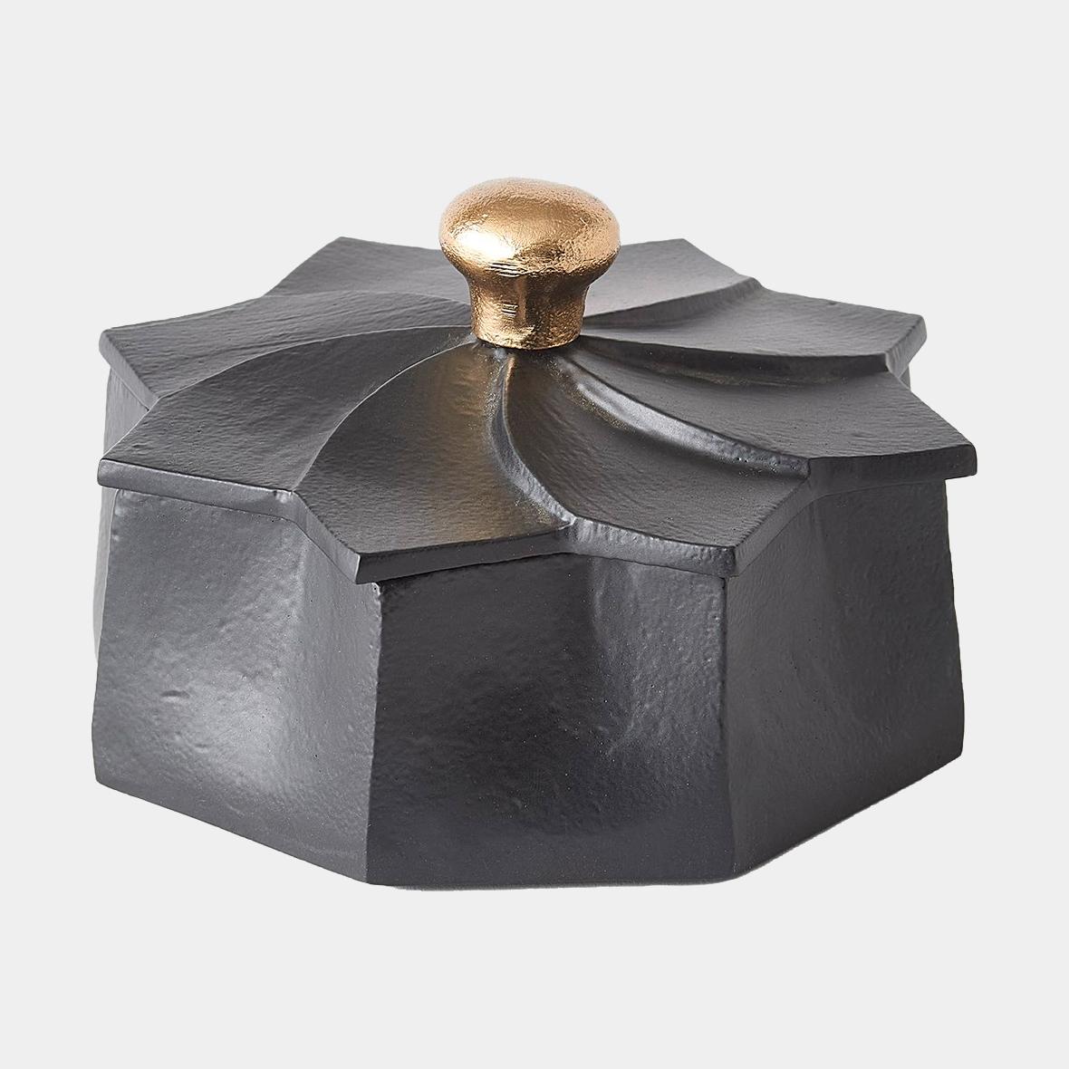 Surya GV Milena Milena Flower Box-Black w/Gold Knob 4"H x 7"W x 7"D Box