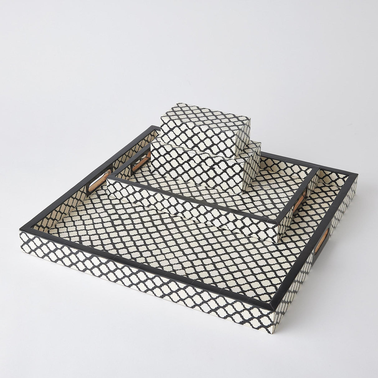 Surya GV Moroccan Moroccan Resin Rectangular Tray-Black/White 2"H x 12"W x 18"D Decorative Tray