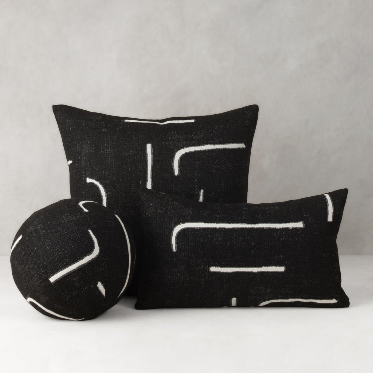 Elaine Smith Instinct Ebony Orb Black 12" Round Decorative Pillow
