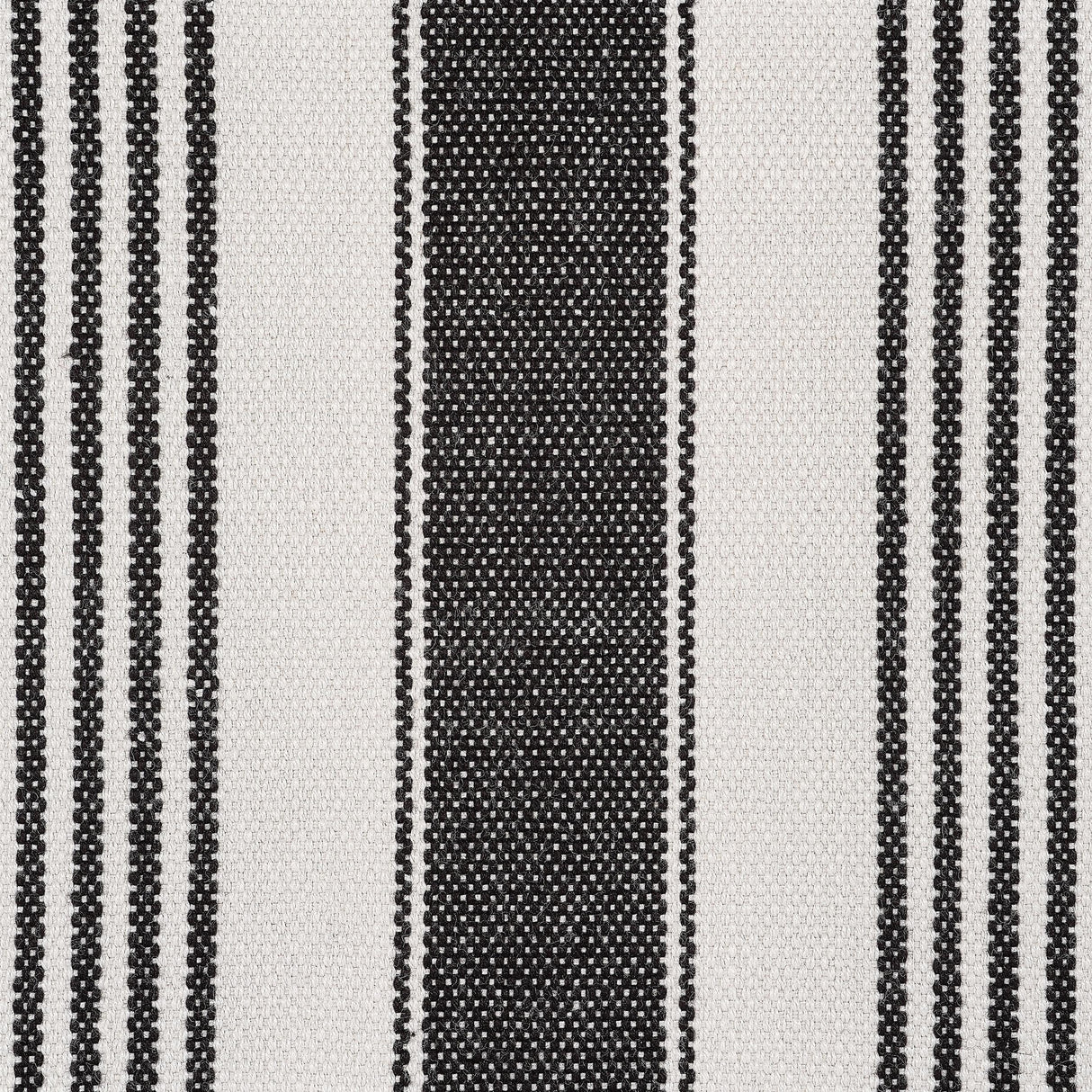 Thibaut Nantucket Rug Licorice 8'x10'