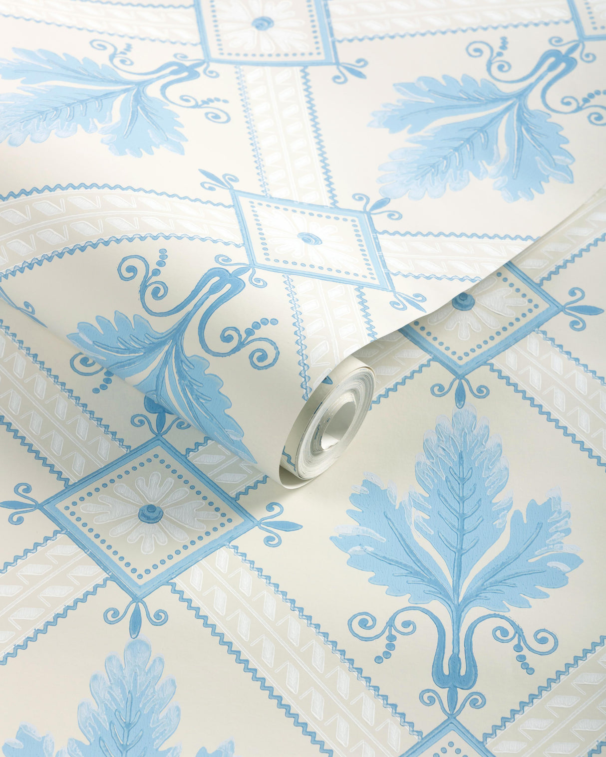 Brunschwig & Fils LATROBE BLUE Wallpaper
