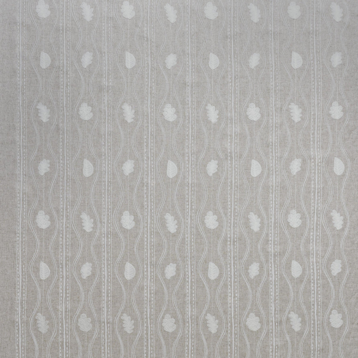 Andrew Martin FALLING LEAVES IVORY Fabric