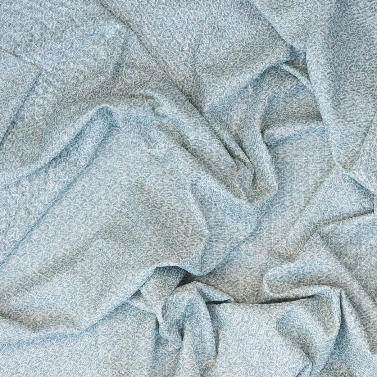 Andrew Martin DAISY SKY Fabric