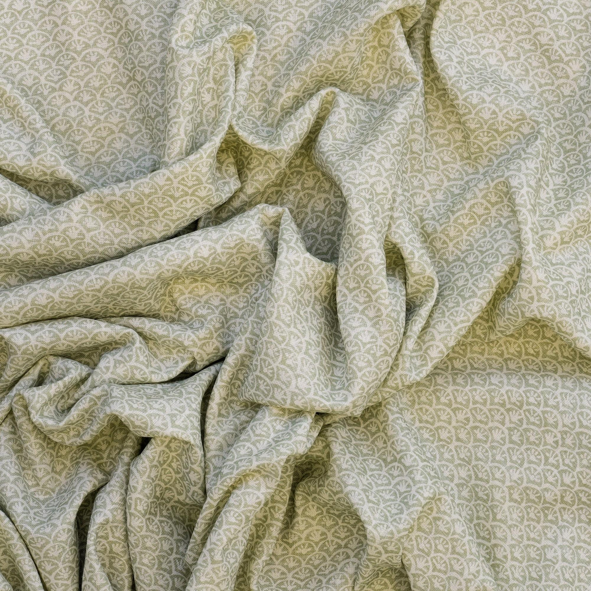 Andrew Martin DAISY FENNEL Fabric