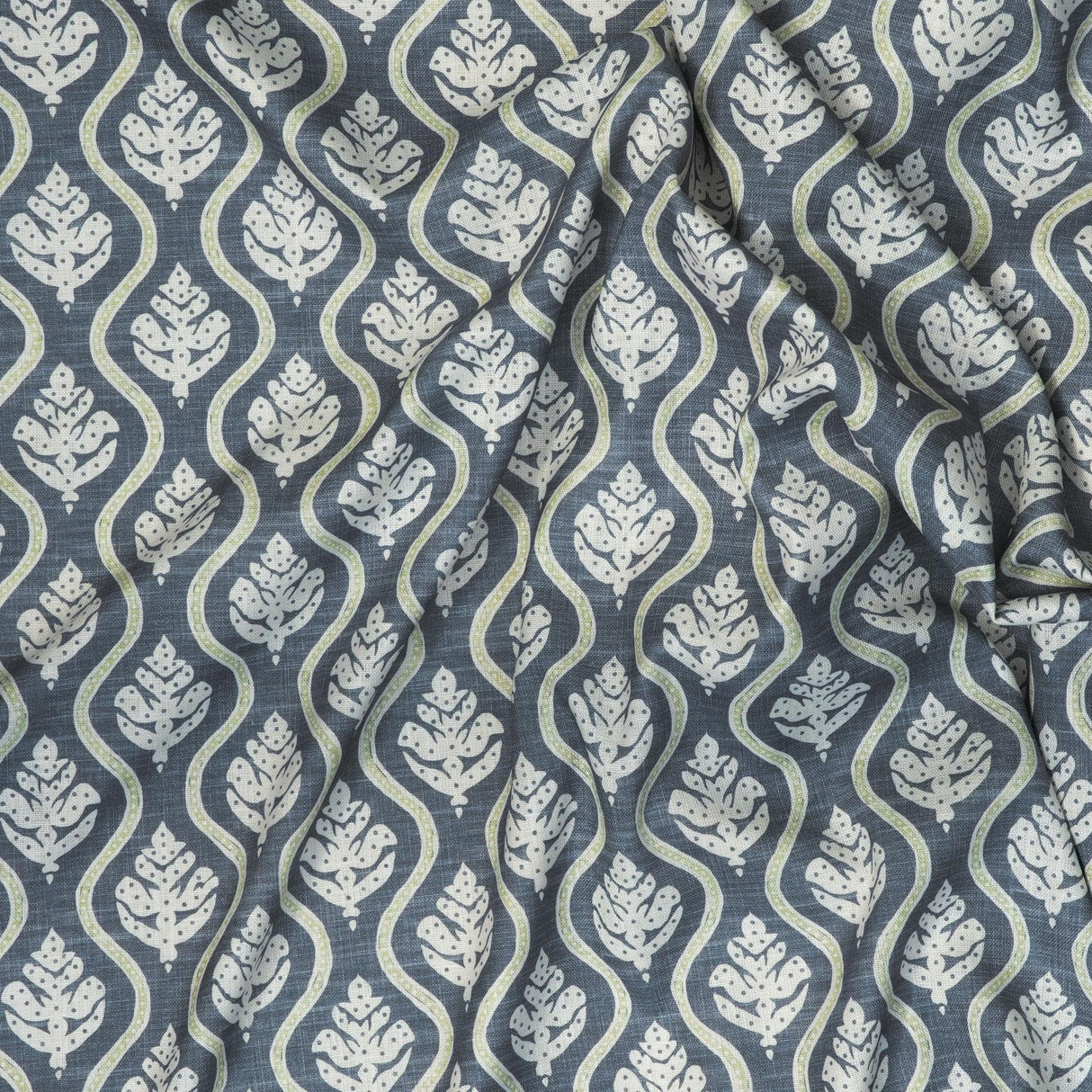 Andrew Martin FIG IRIS Fabric