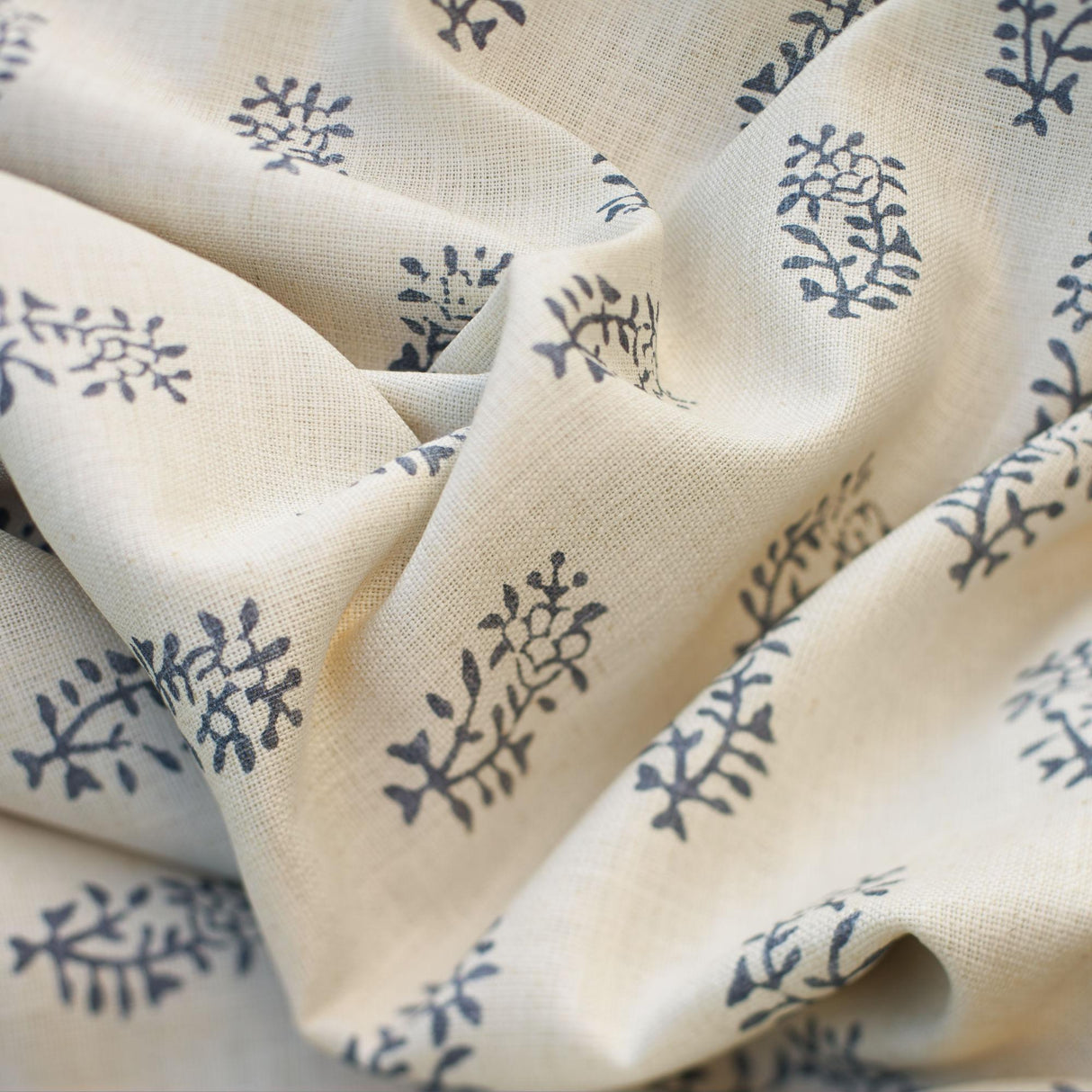 Andrew Martin THYME IRIS ON LINEN Fabric