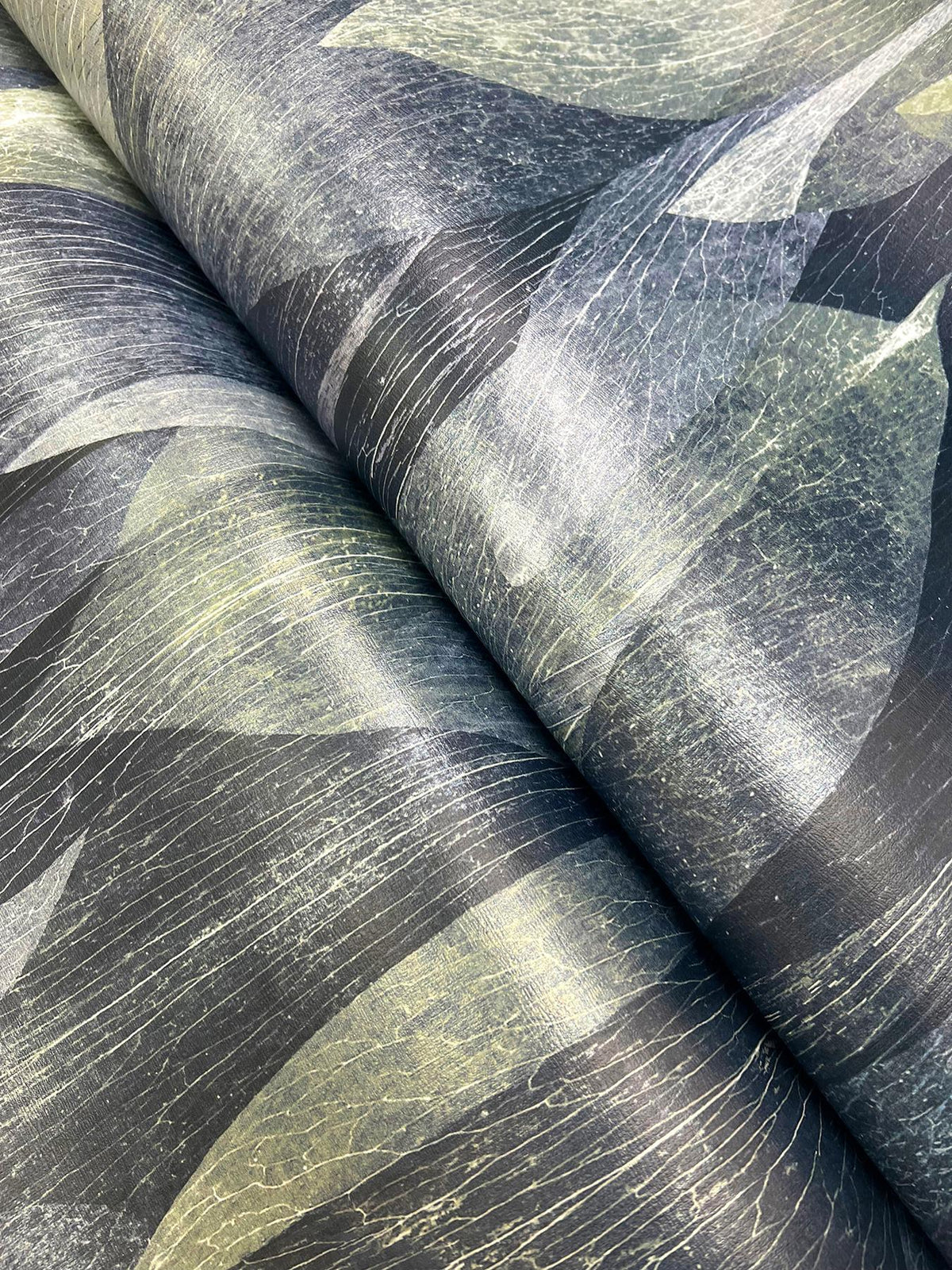 Candice Olson Shimmering Canopy Indigo Botanical Wallpaper