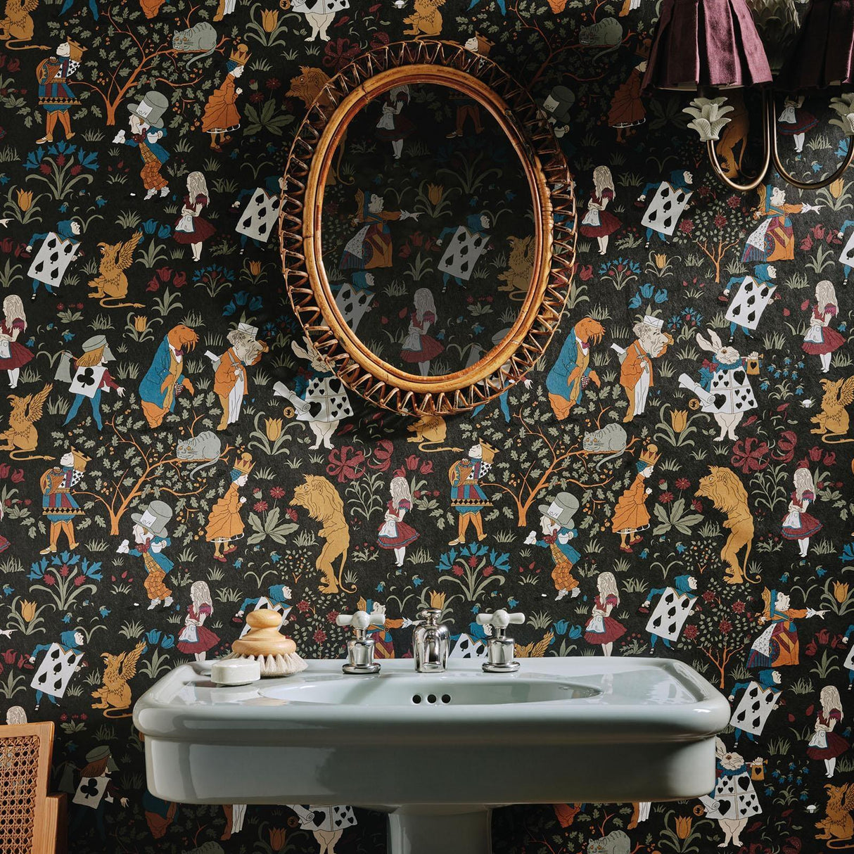 House of Hackney ALICE IN WONDERLAND Wallpaper - Noir (9'10" - full height)