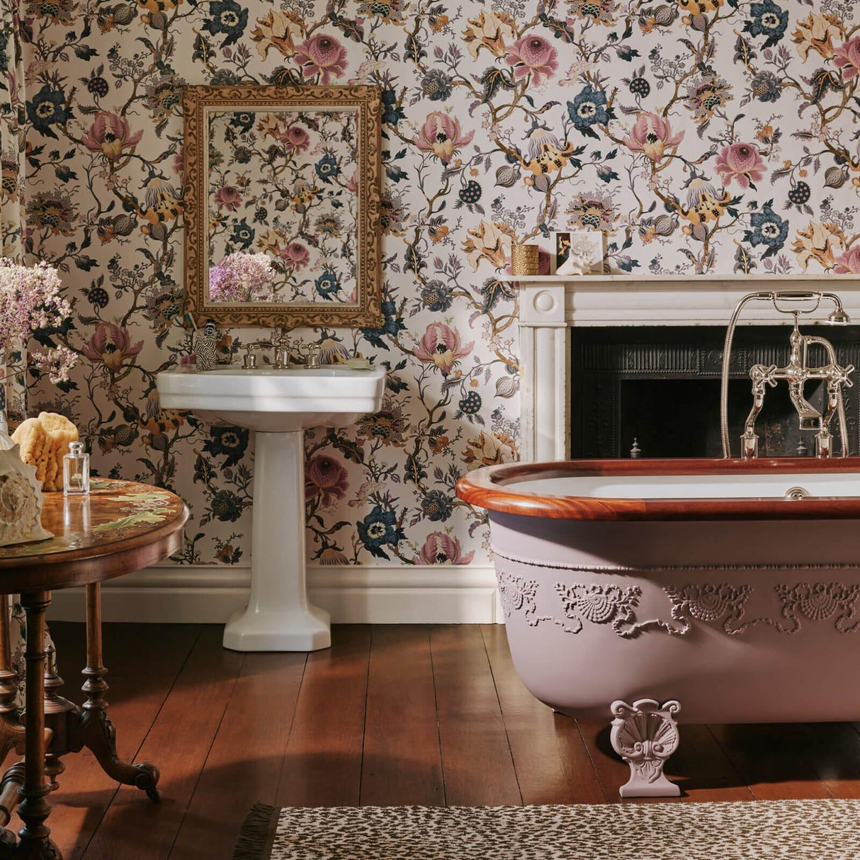 House of Hackney ARTEMIS Wallpaper - Off White (9'10" - full height)