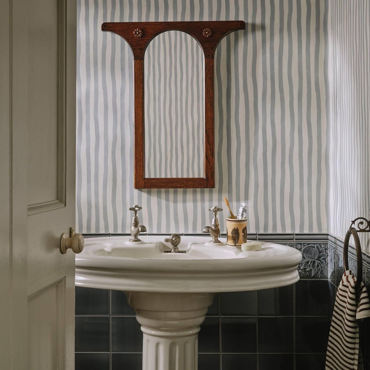 House of Hackney ARTIST'S STRIPE Wallpaper - Byzantine & Narcissus