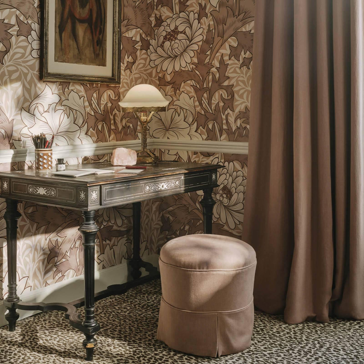 House of Hackney CHRYSANTHEMUM MAGNA Wallpaper - Astrantia (9'10" - full height)