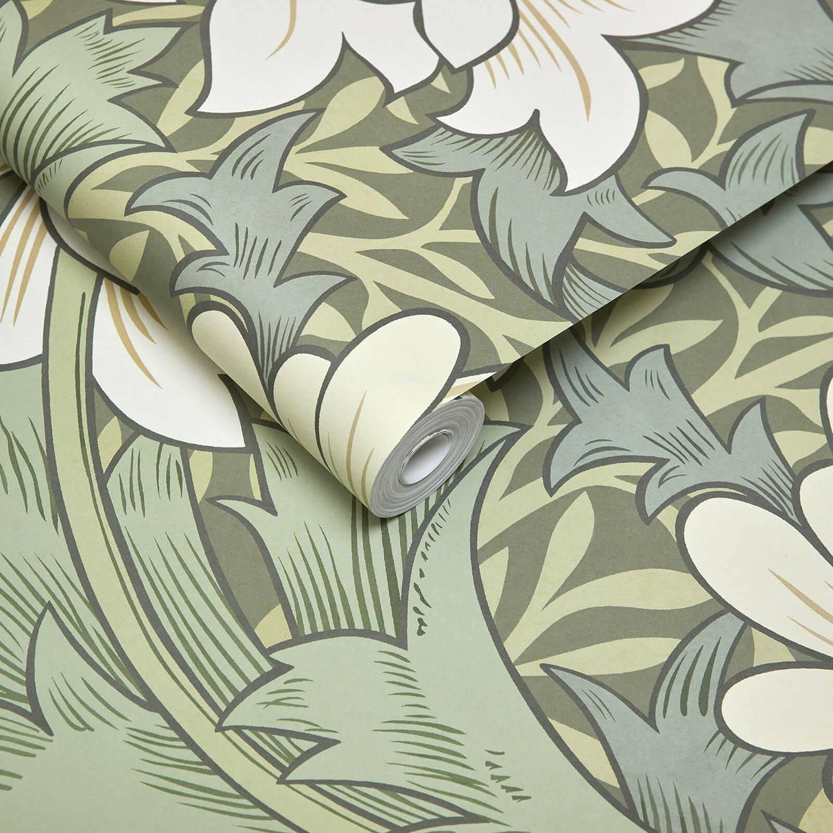 House of Hackney CHRYSANTHEMUM MAGNA Wallpaper - Sap (9'10" - full height)