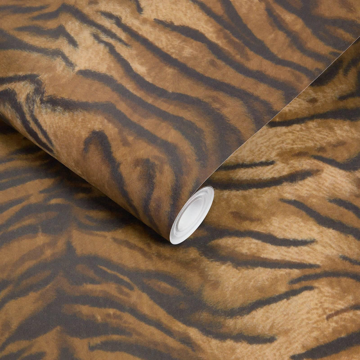 House of Hackney CASPIAN Wallpaper - Umber (9'10" - full height)