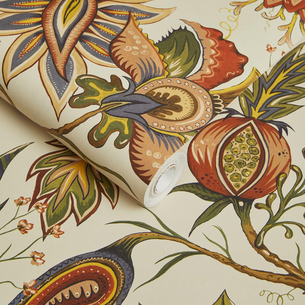 House of Hackney DAMAS Wallpaper - Cream (9'10" - full height)
