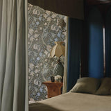 House of Hackney GOLDEN LILY Wallpaper - Verde (9'10" - full height)