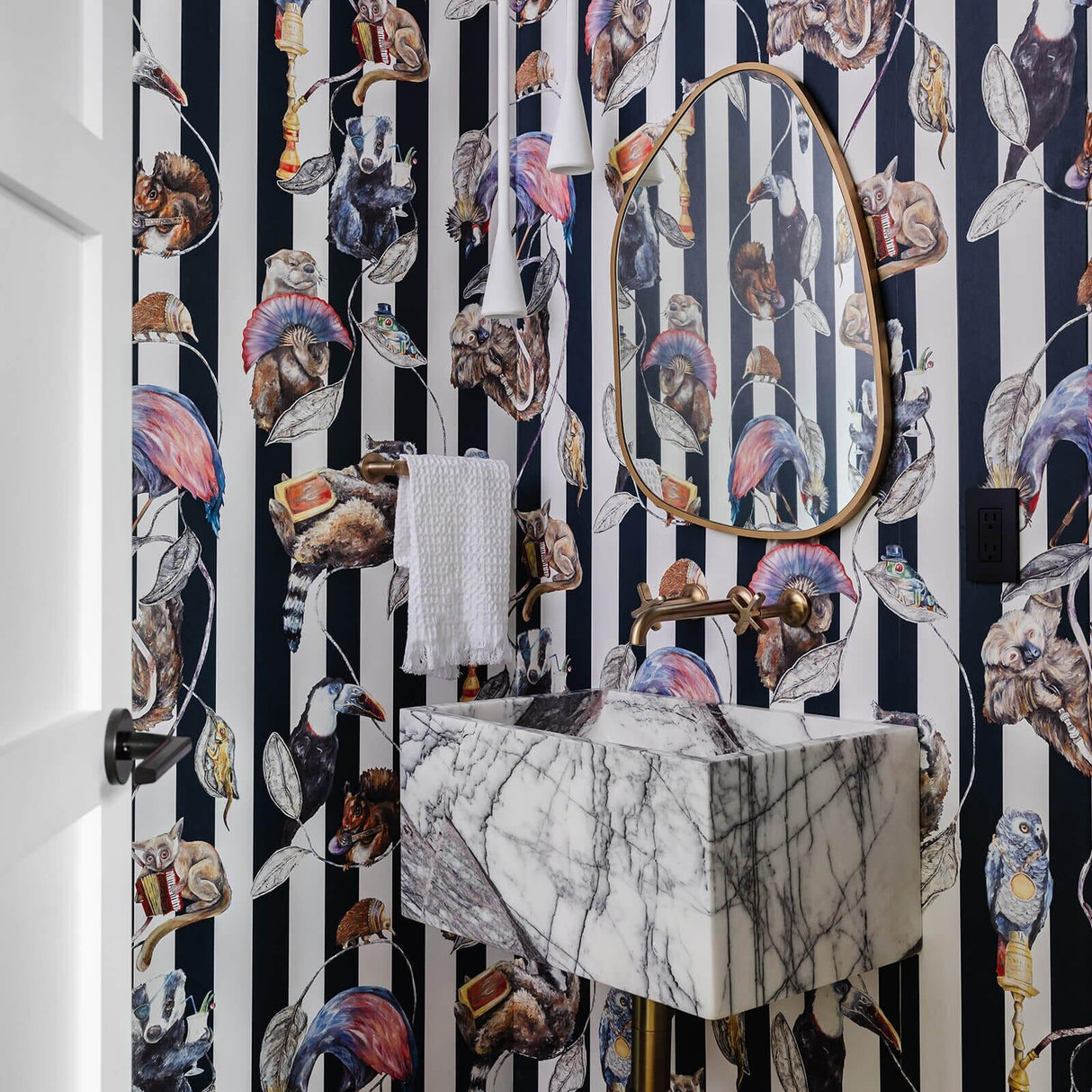 House of Hackney HACKNEY EMPIRE Wallpaper - Midnight Stripe (9'10" - full height)