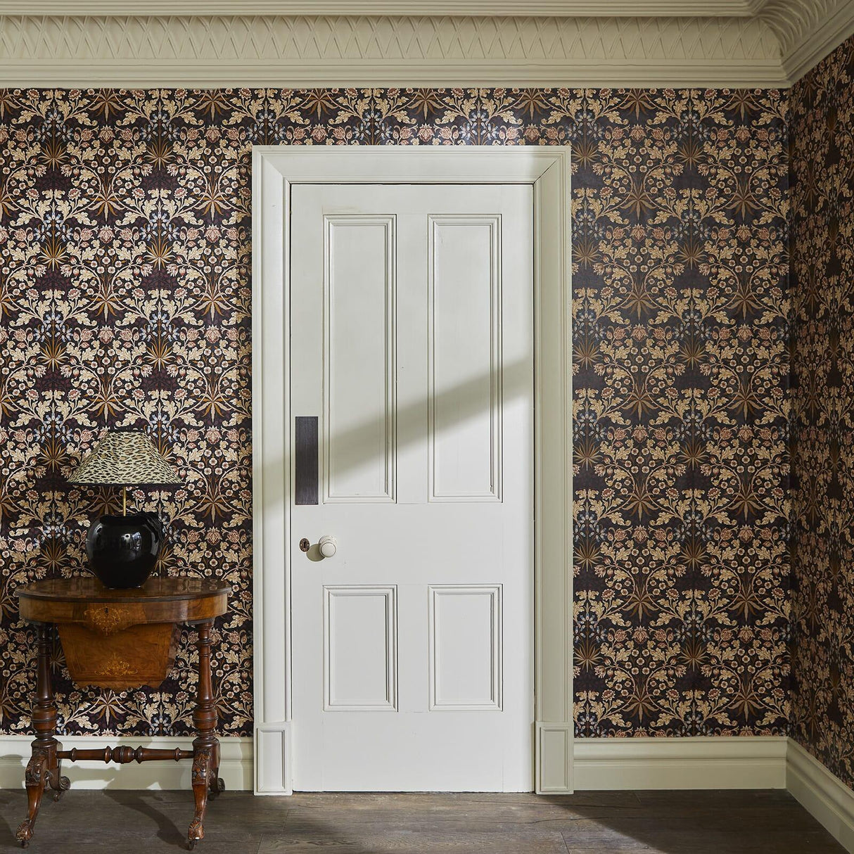 House of Hackney HYACINTH Wallpaper - Black (9'10" - full height)