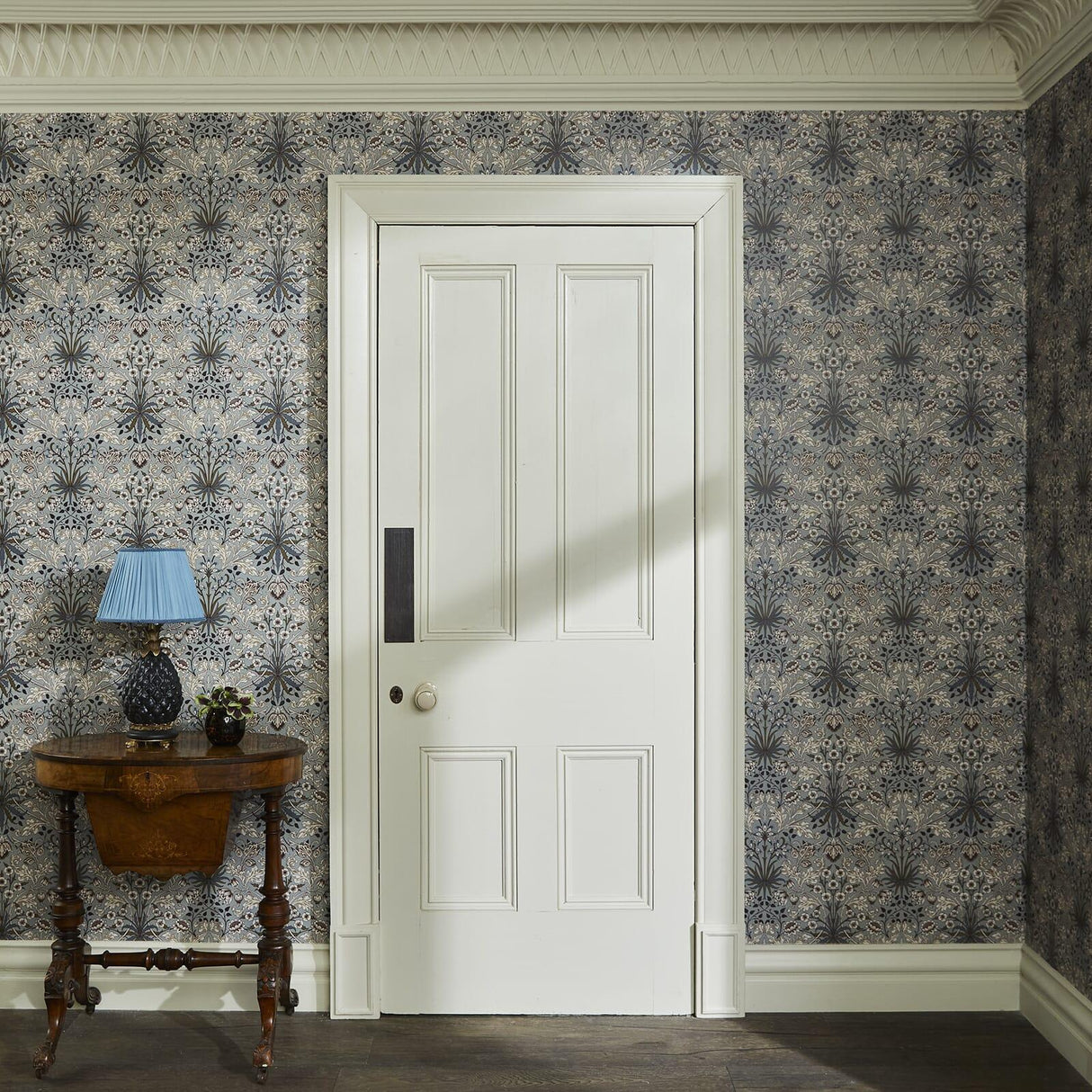 House of Hackney HYACINTH Wallpaper - Dove Grey (9'10" - full height)