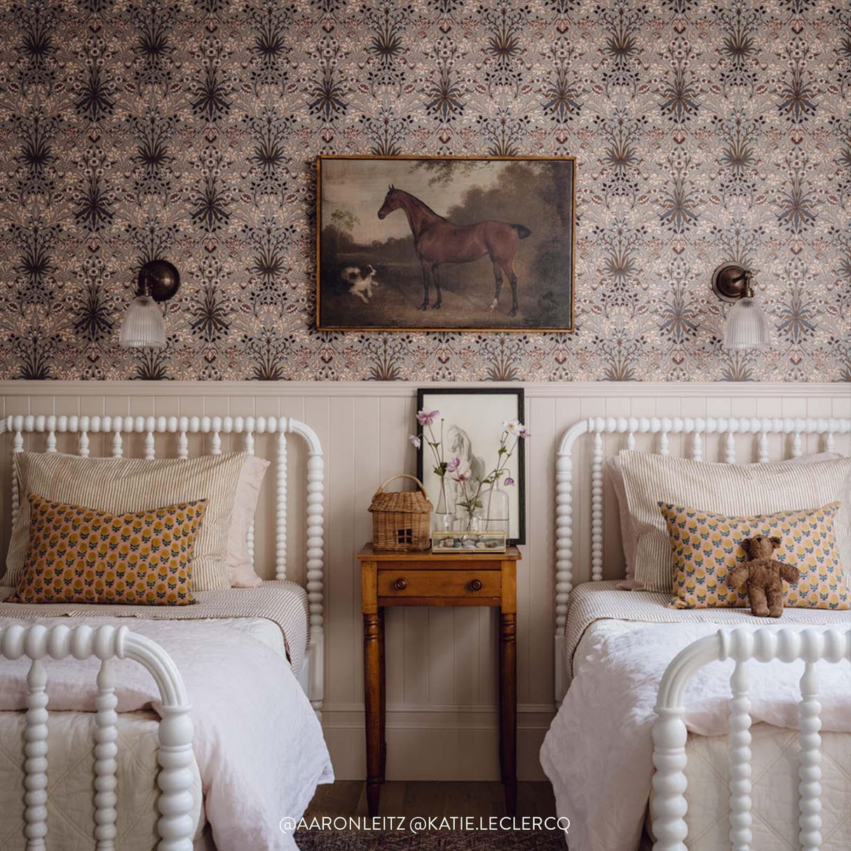 House of Hackney HYACINTH Wallpaper - Dove Grey (9'10" - full height)