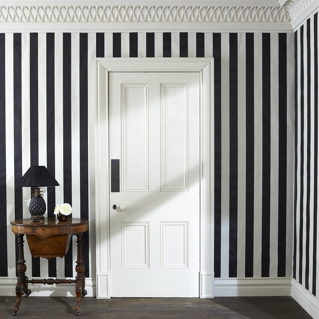 House of Hackney MONO STRIPE Wallpaper - Off Black/Oyster (9'10" - full height)