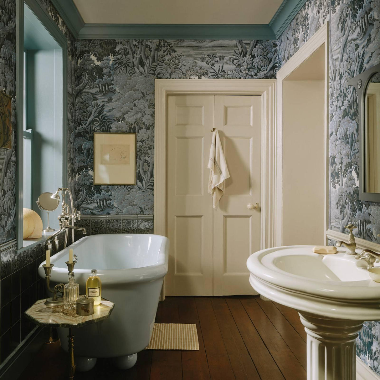 House of Hackney PLANTASIA Wallpaper - Indigo (9'10" - full height)