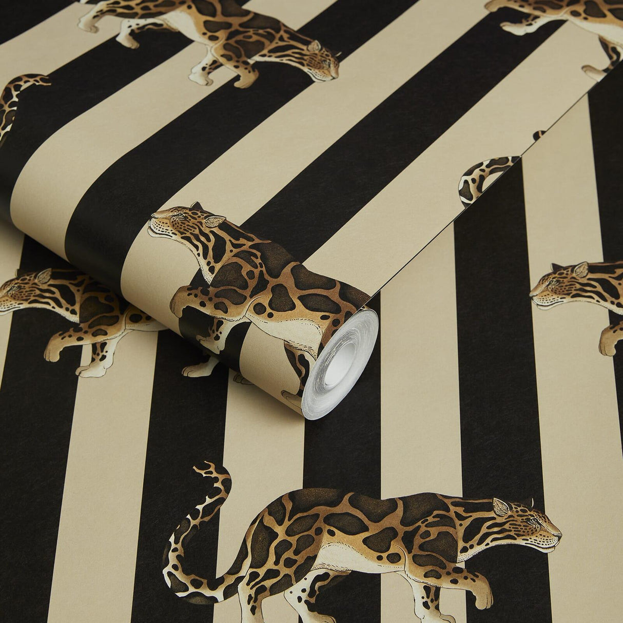 House of Hackney PROWL Wallpaper - Clay & Black (9'10" - full height)