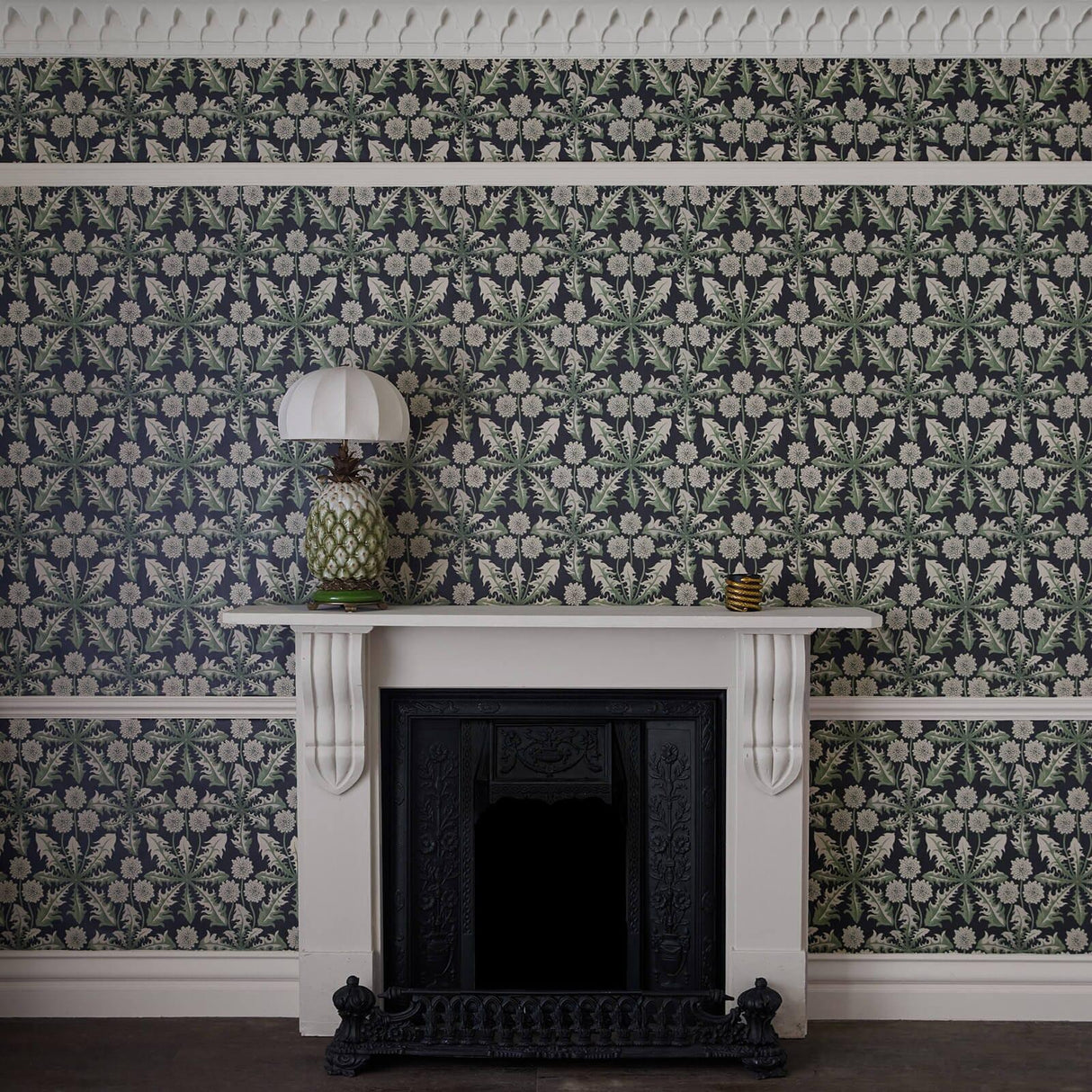 House of Hackney TARAXA Wallpaper - Noir (9'10" - full height)