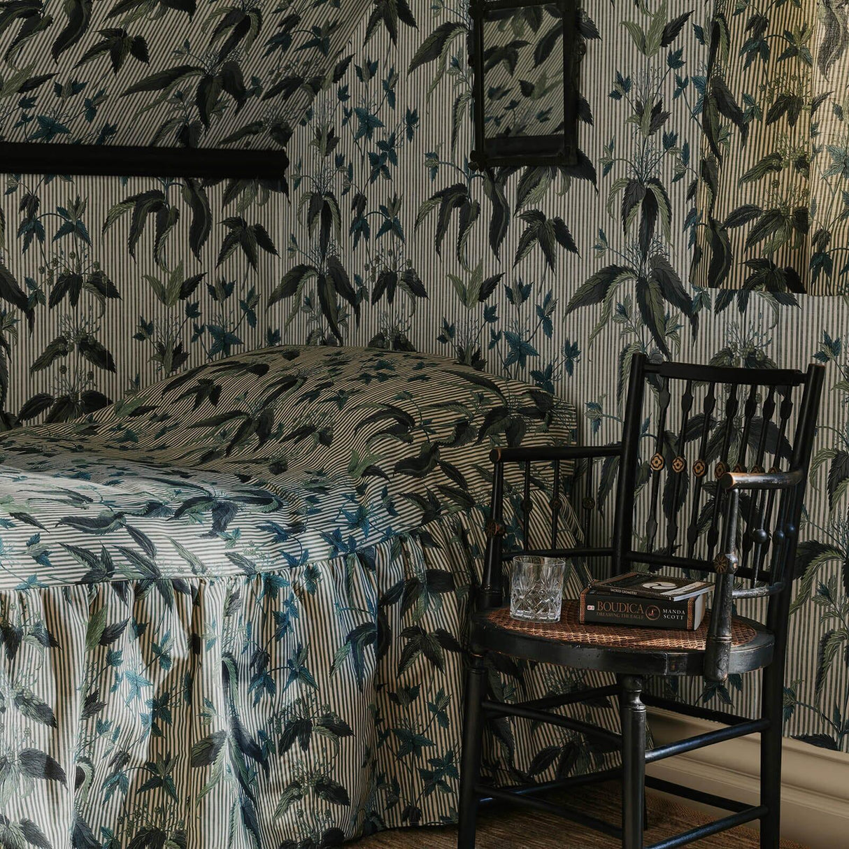 House of Hackney URTICA Wallpaper - Myrtle Stripe (9'10" - full height)
