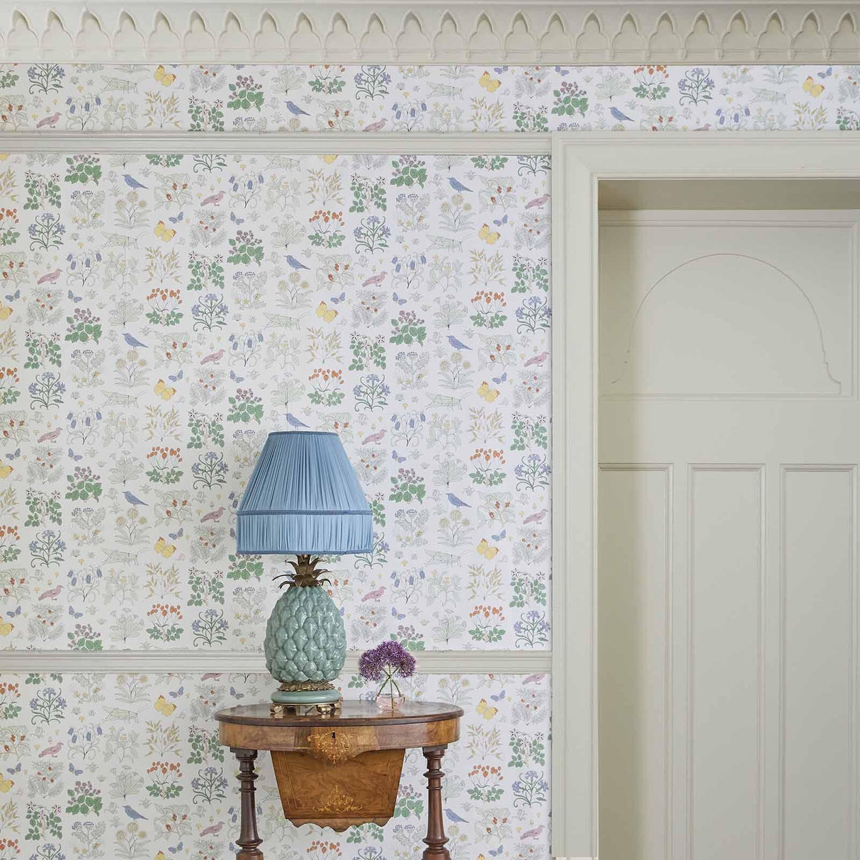 House of Hackney VOYSEY'S GARDEN MAGNA Wallpaper - Off White (9'10" - full height)