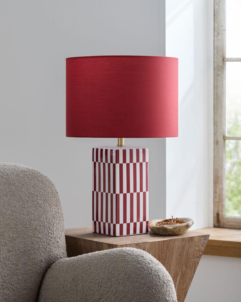 Livabliss Portivo PRVO-094 21"H x 13"W x 13"D Table Lighting