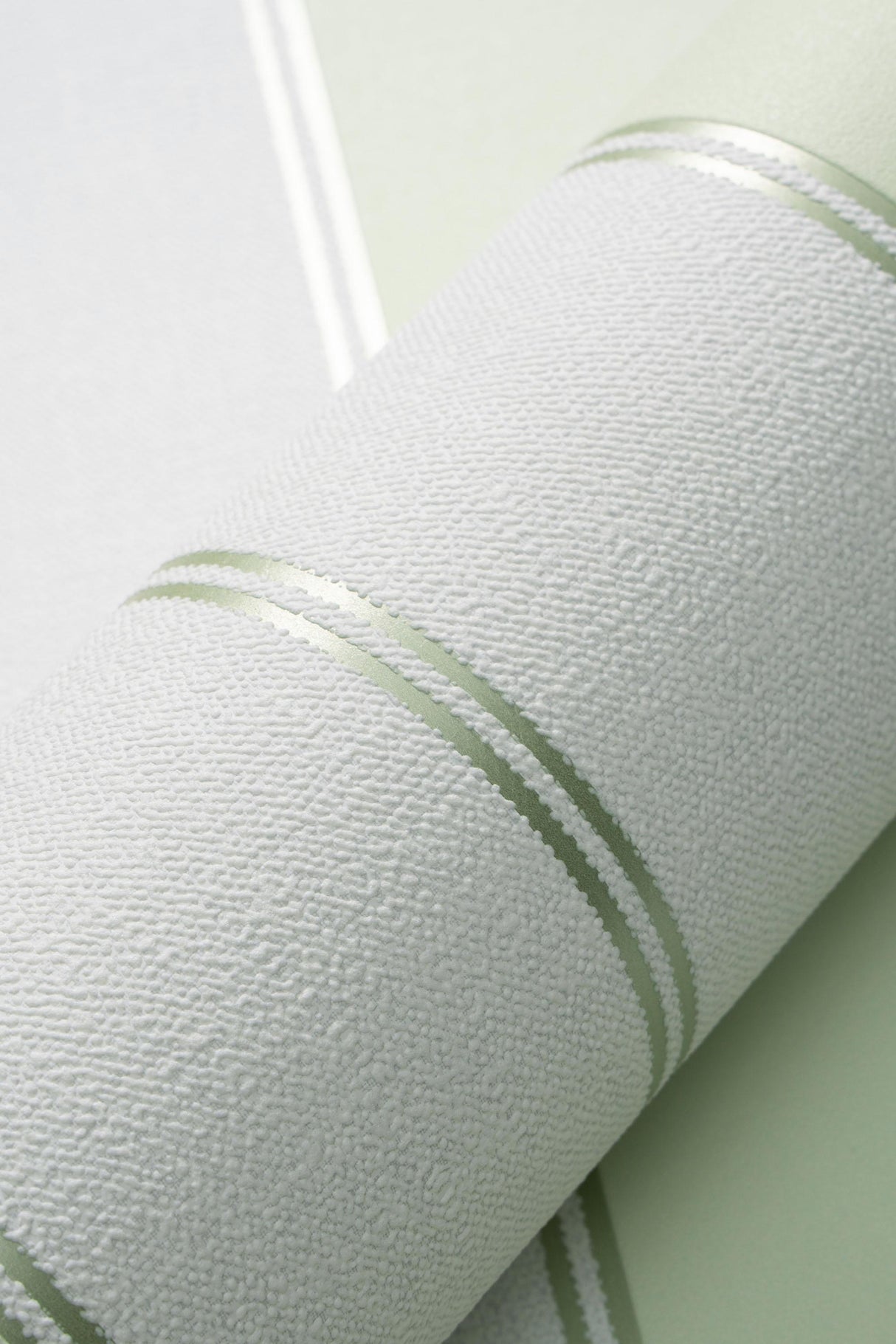 Veer Decor Sculpted Panel Stripe Green Wallpaper