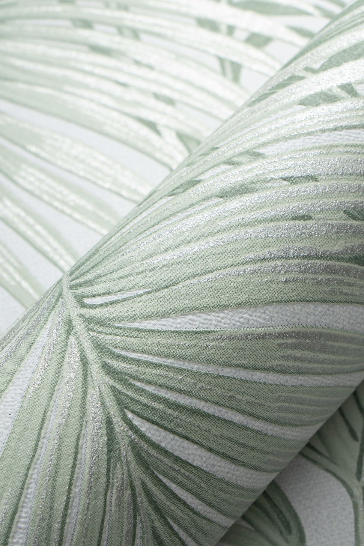 Veer Decor Sculpted Tropical Leaf Green Wallpaper