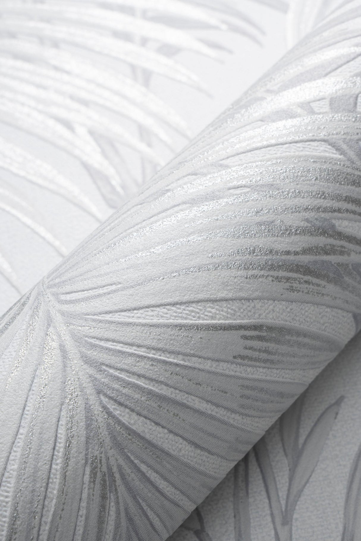 Veer Decor Sculpted Tropical Leaf Light Grey Wallpaper