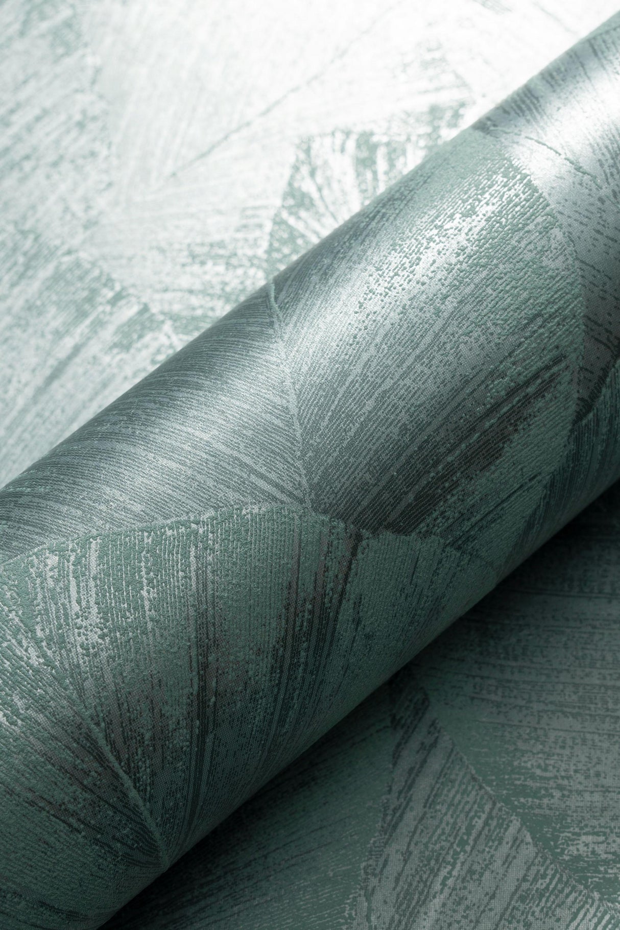 Veer Decor Etched Palm Canopy Green Wallpaper